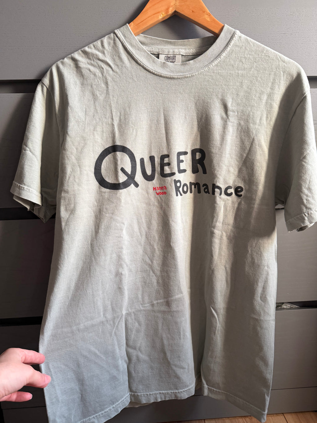 Queer Romance Heavyweight Album Art Tee – Bay