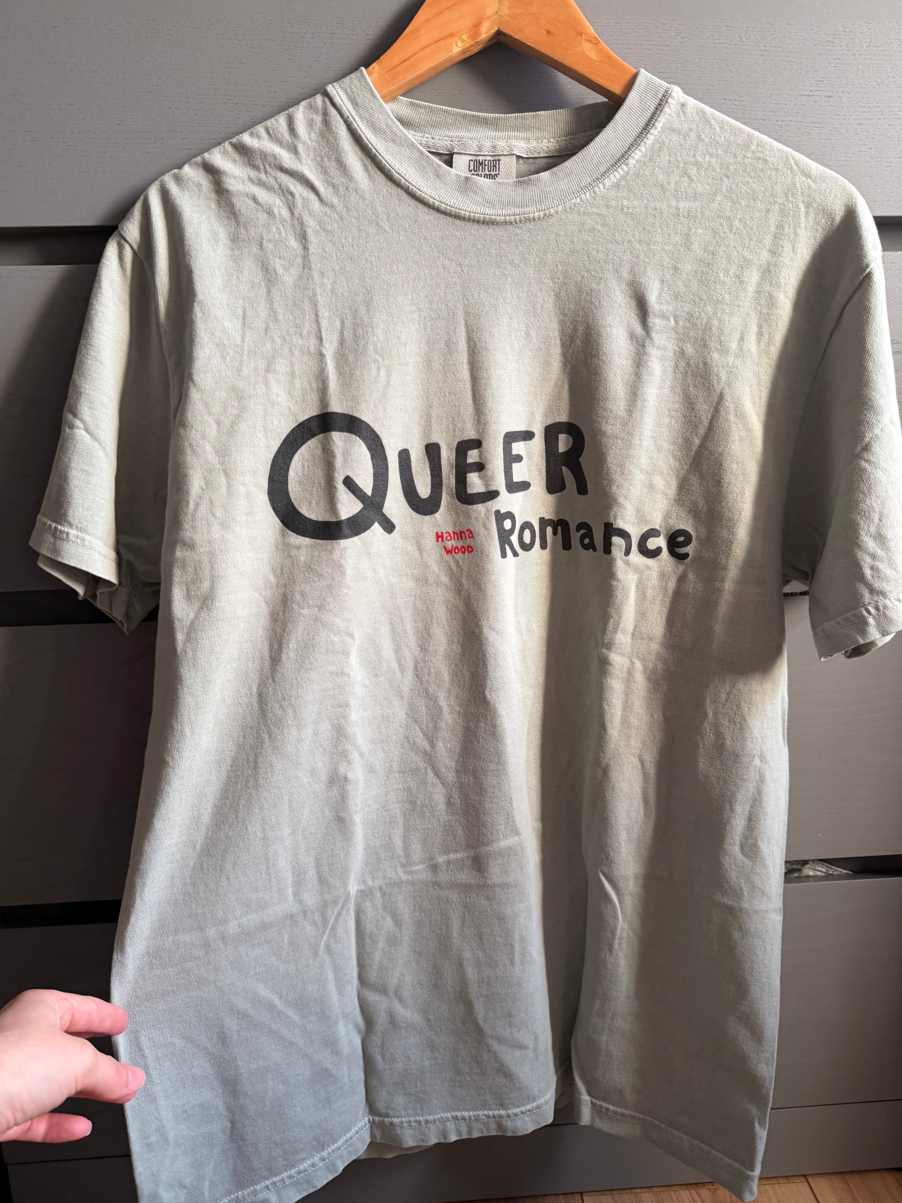 Queer Romance Heavyweight Album Art Tee – Bay